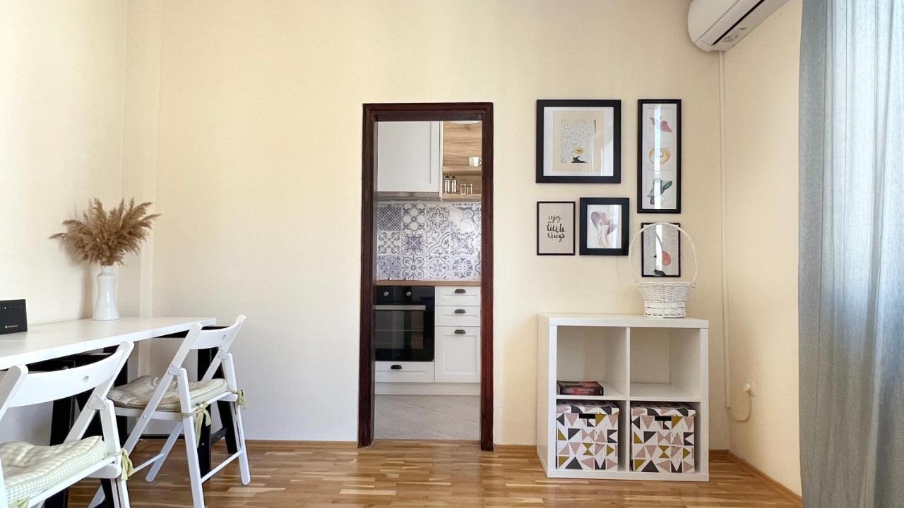 Lovely Apartment With Balcony In Pomorie Old Town By Flat Mаnаger Exteriör bild