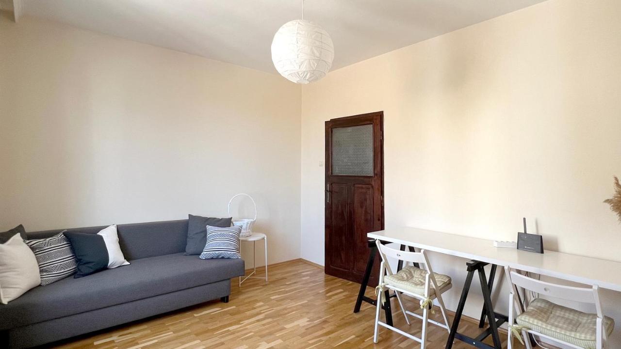 Lovely Apartment With Balcony In Pomorie Old Town By Flat Mаnаger Exteriör bild