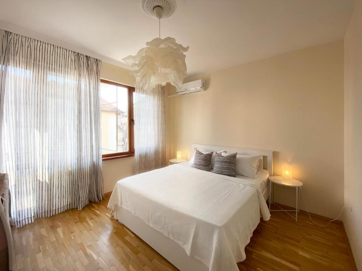 Lovely Apartment With Balcony In Pomorie Old Town By Flat Mаnаger Exteriör bild